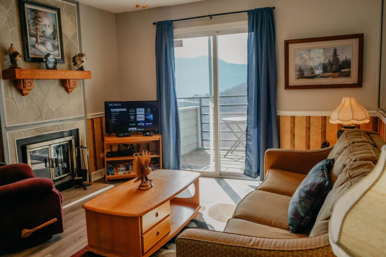 Smoky Mountains Studio With Balcony Gatlinburg Bagian luar foto